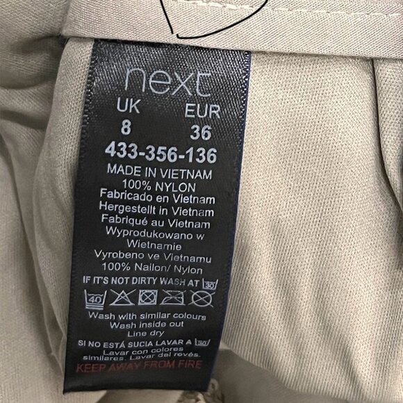 Y2K Next Sequin Mini Skirt – Glitter Glamour for Vintage Lovers - Picture 4 of 4